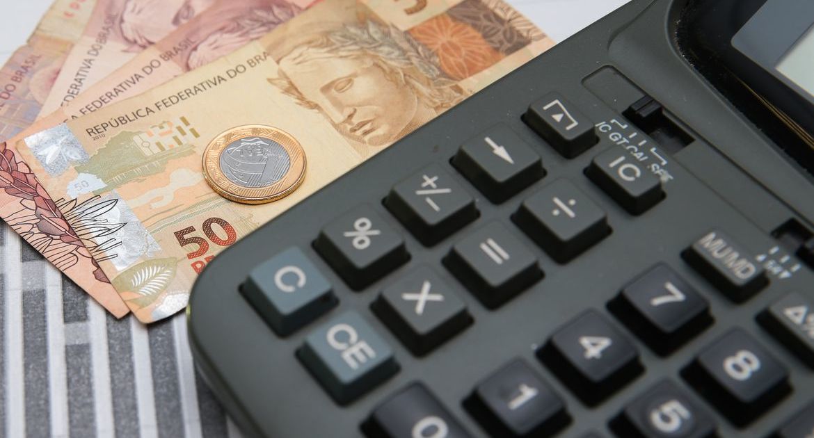 Mercado eleva para 2,46% projeção de expansão da economia em 2024