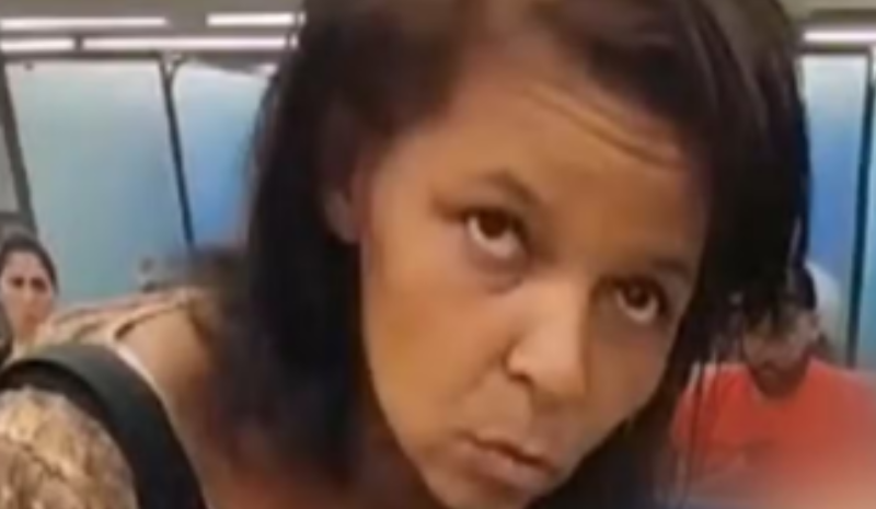 Defesa de mulher com morto em banco diz que idoso chegou vivo na agência