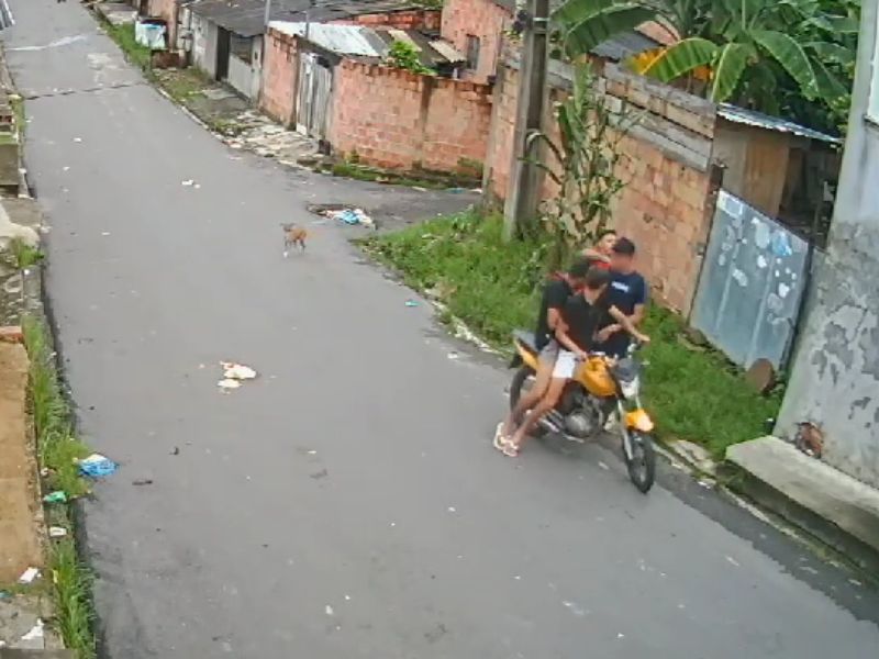 Estudante é nocauteado por três assaltantes em Manaus