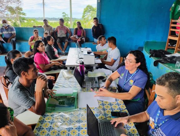 Mutirões de regularização ambiental na RDS do Rio Amapá beneficiam mais de 400 agricultores familiares