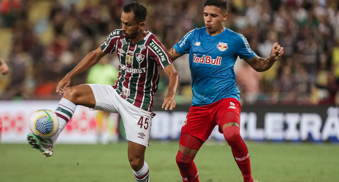 “Tivemos coragem”, elogiou o técnico do Bragantino após 2 a 2 com Flu