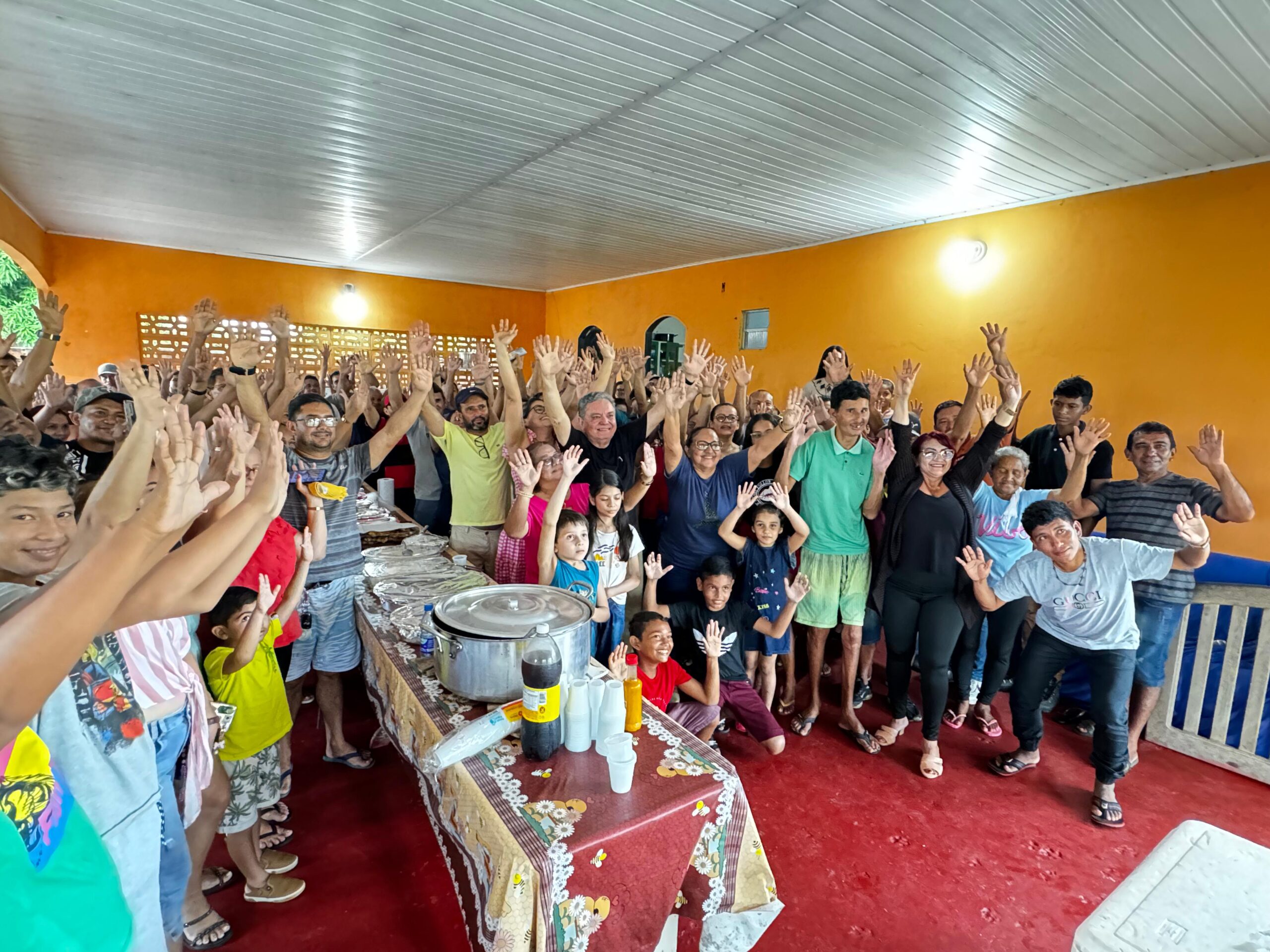 autazes francinete onete lanca a sua precandidatura a vereadora