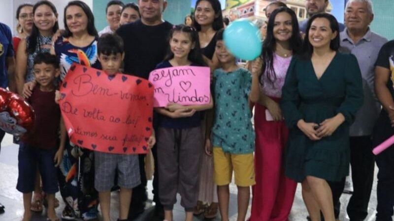 Amazonenses resgatados no Rio Grande do Sul retornam a Manaus