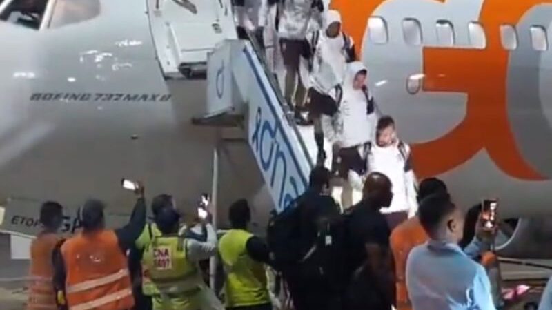 Flamengo chega em Manaus para confronto contra Amazonas FC