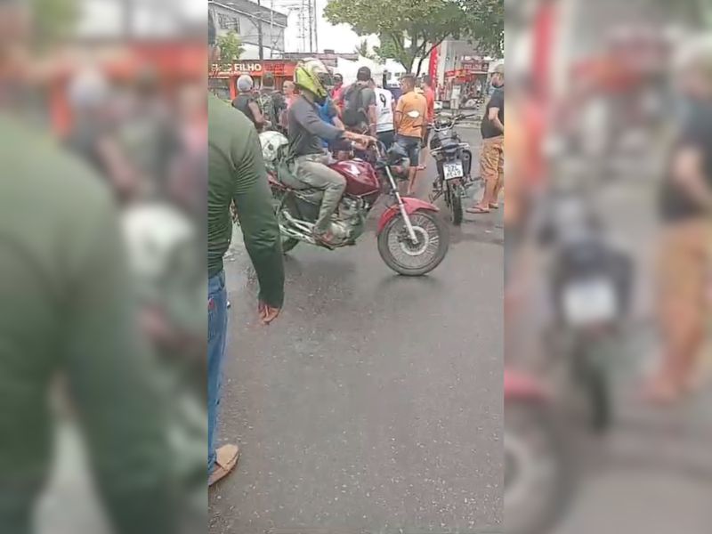 Grave acidente deixa mulher ferida no bairro Jorge Teixeira