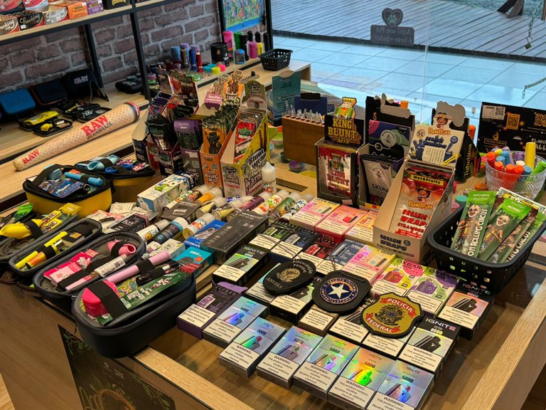 Operação combate crime de contrabando de cigarros eletrônicos em Manaus