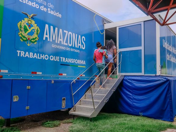 Pela primeira vez, Carreta de Apoio à Saúde vai para o interior do Amazonas