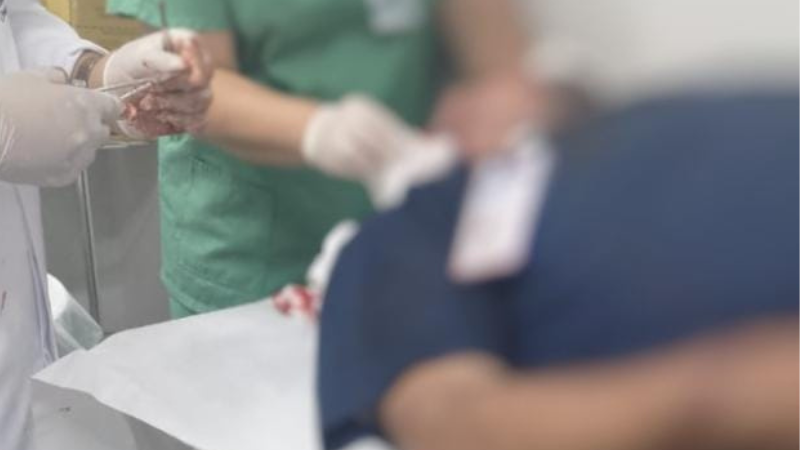 Motorista é esfaqueado durante assalto a ônibus em Manaus