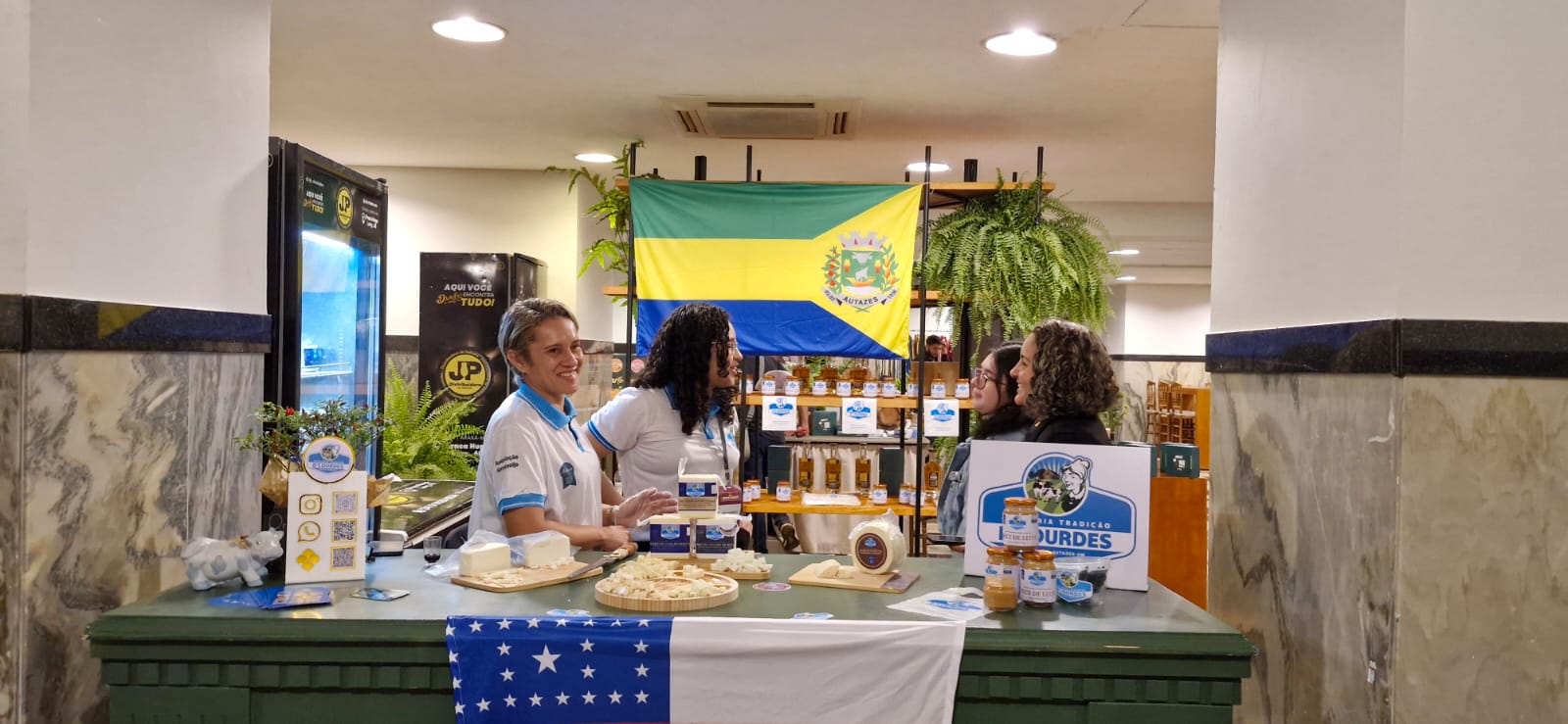 autazes queijaria dlourdes e queijaria original estao entre os tres melhores queijos do mundo