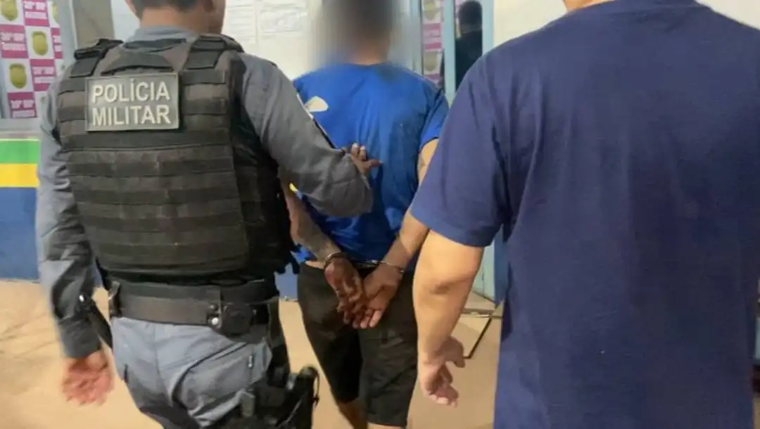 Suspeito de estupr0 é pego pela população e entregue para polícia militar  em Autazes