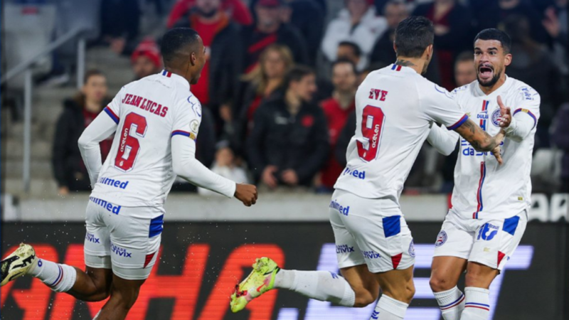 Bahia ganha bem do Athletico-PR fora de casa e dorme no G-4 do Brasileirão