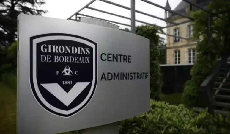 Clube tradicional da França anuncia abandono do futebol profissional