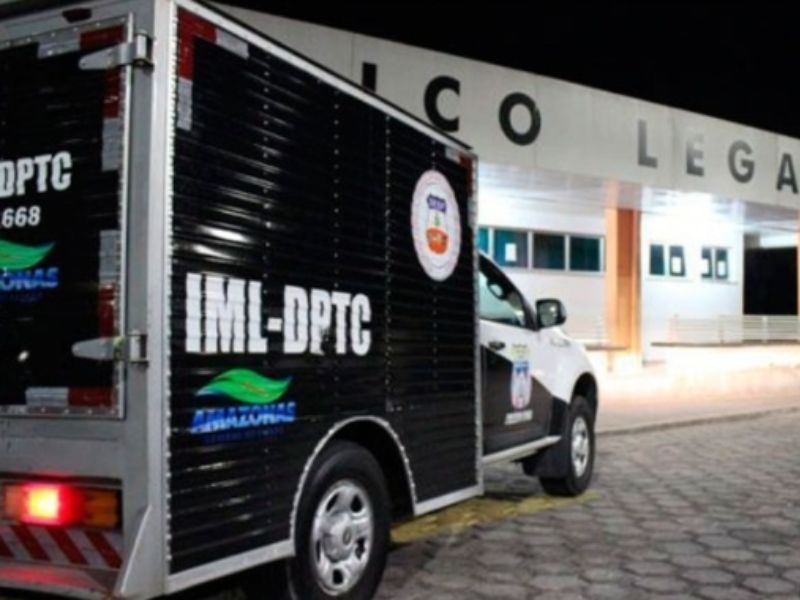 Homem é morto a tiros na porta de casa em Manaus, após voltar do trabalho