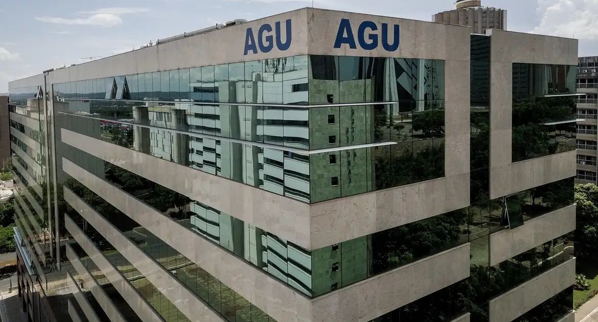 Justiça bloqueia R$ 292 milhões de acusado de desmatar a Amazônia