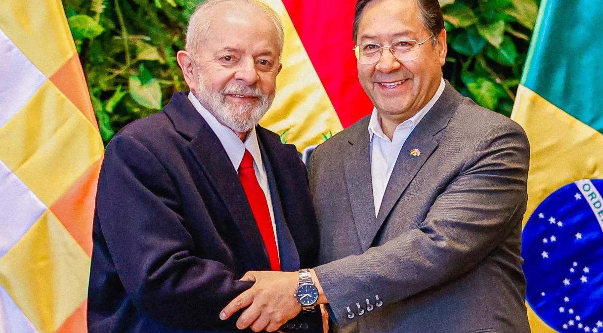 Lula condena golpismos em discurso na Bolívia e defende democracia