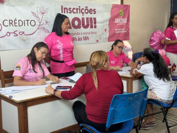 Seas realiza 101 atendimentos do programa Crédito Rosa durante o Governo Presente na zona norte