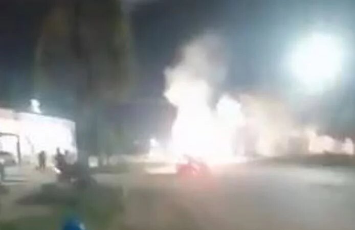 Vídeo mostra desespero de moradores após transformador explodir no Amazonas