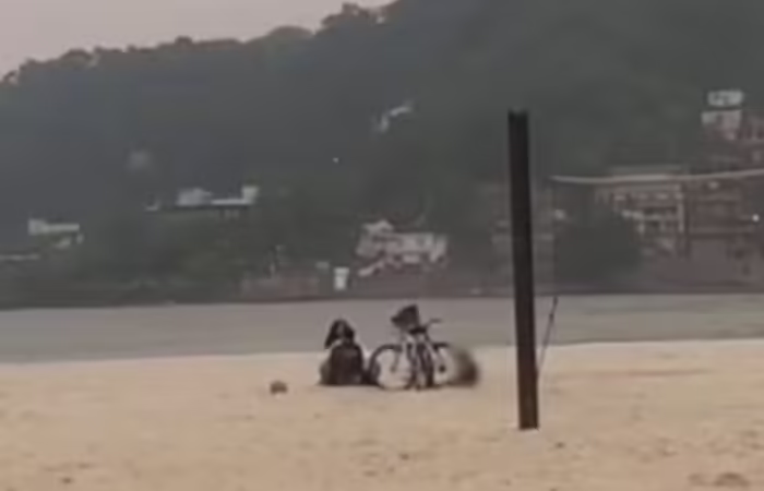 Casal é flagrado fazendo sexo em praia e causa indignação em frequentadores do local