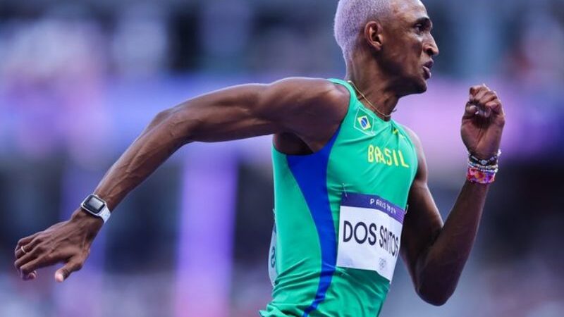 Alison dos Santos conquista o bronze nos 400m com barreiras