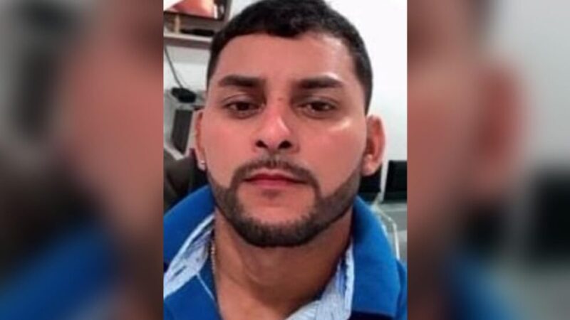 Homem que agrediu e ameaçou de morte a namorada é procurado em Manaus