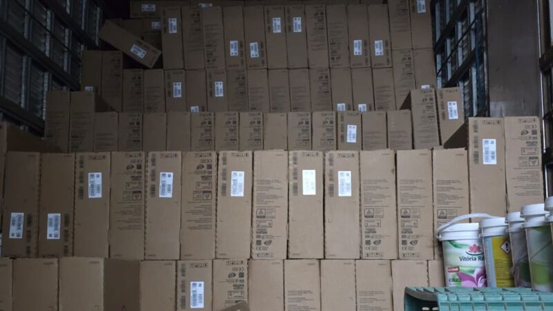 Trio é preso e polícia recupera mercadoria avaliada em R$ 2 milhões em Manaus