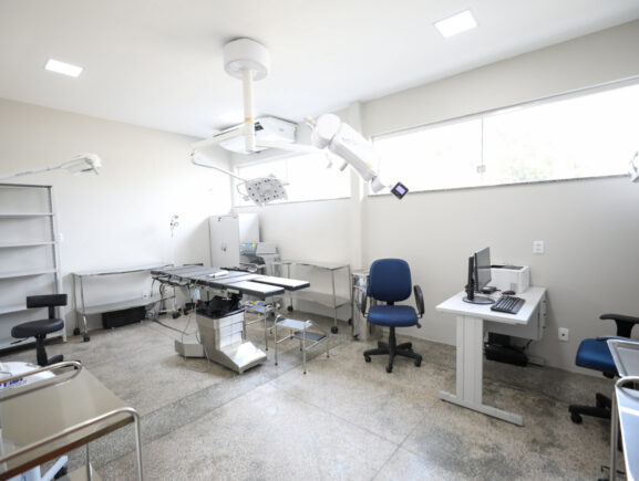 Wilson Lima entrega mais de R$ 30 milhões em equipamentos para Forças de Segurança e inaugura Policlínica Militar