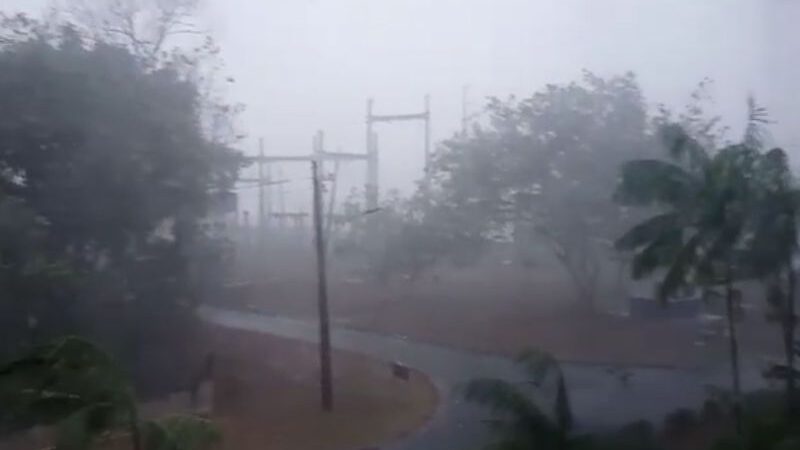 Inmet aponta fortes chuvas e ventos intensos neste domingo