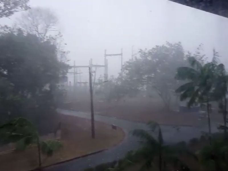 Inmet aponta fortes chuvas e ventos intensos neste domingo