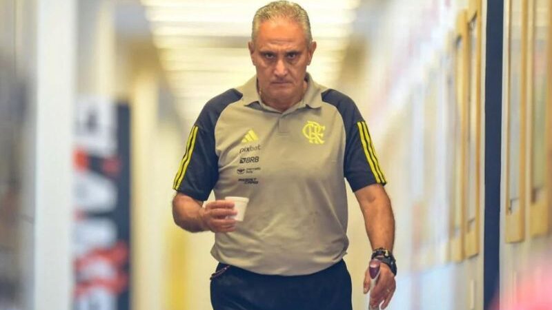 ‘Dói no lado humano’, diz Tite sobre xingamentos após Flamengo e Peñarol
