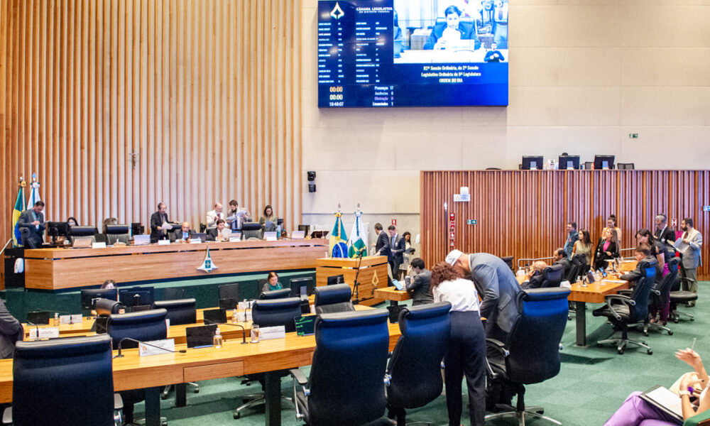 CLDF autoriza empréstimo com BNDES para expandir metrô de Samambaia