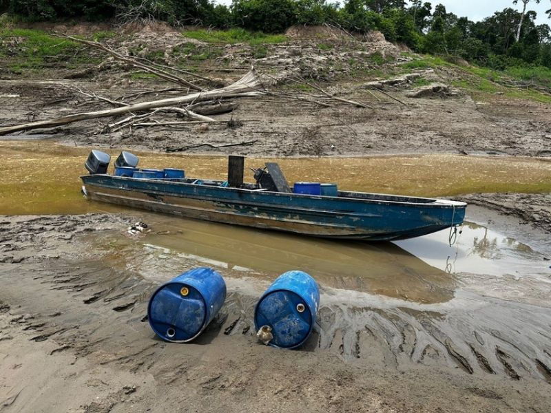 Polícia apreende lancha usada por narcoguerrilheiros no Amazonas • Portal Tucumã
