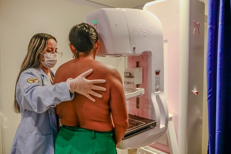 SES-AM amplia oferta de mamografia, consultas e cirurgias ginecológicas, como parte da campanha Outubro Rosa
