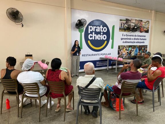 Seas realiza palestra sobre ‘Outubro Rosa’ no restaurante popular Prato Cheio