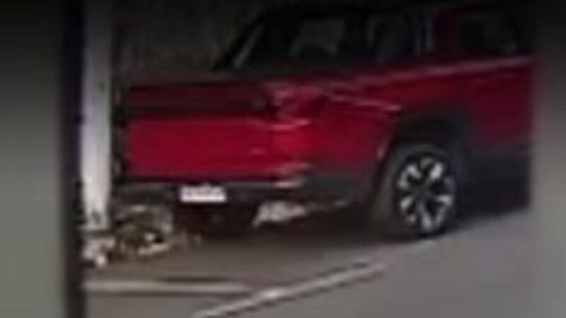 Trabalhador tem vidro de carro quebrado no Centro de Manaus