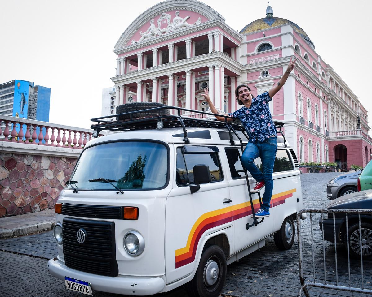 Denis Siqueira: A voz da cultura e da vida em movimento em Manaus no Amazonas
