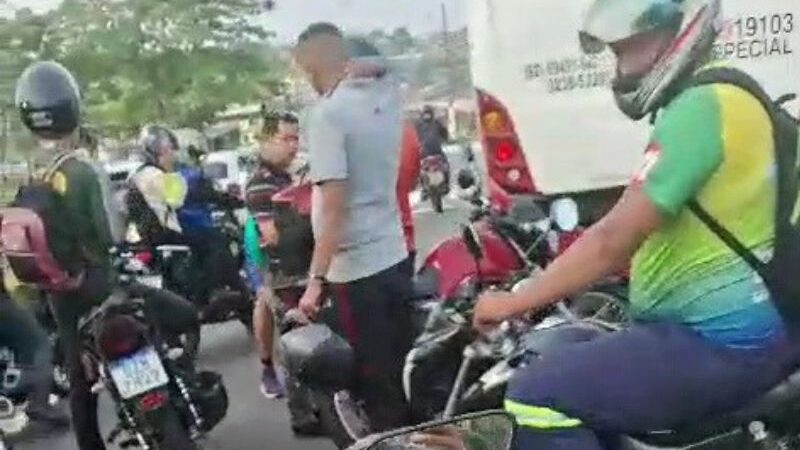 Casal de irmãos venezuelanos fica ferido em acidente nas Torres