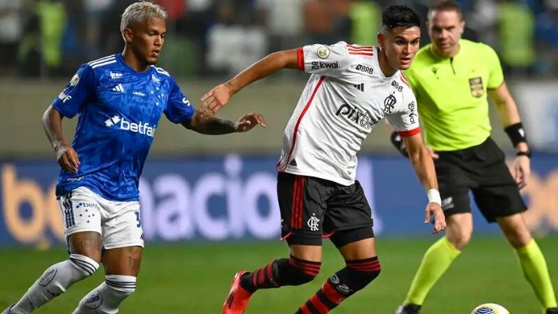 David Luiz marca de falta e Flamengo vence Cruzeiro em BH