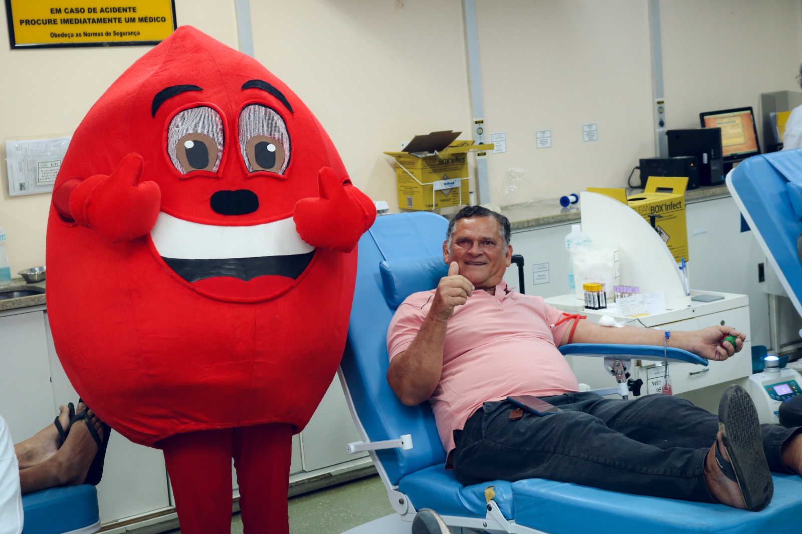 Hemoam celebra Dia Nacional do Doador de Sangue com programação especial para 200 voluntários