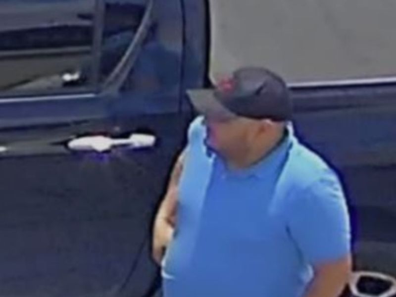 Homem é procurado por furtar R$ 22 mil de carro estacionado no Jorge Teixeira