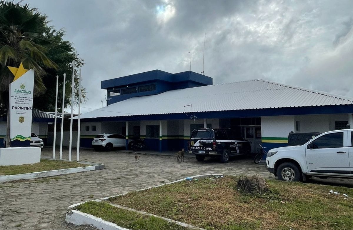 Pai suspeito de estuprar a própria filha desde os 6 anos é preso no AM; mãe sabia de tudo e não fez nada