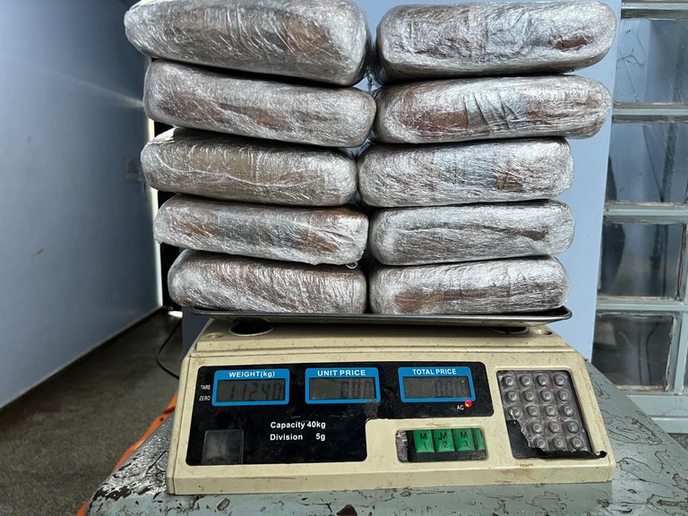 Três mulheres são presas tentando embarcar com drogas em aeroportos no Amazonas