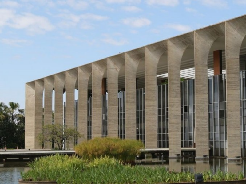 Brasil evacua embaixada na Síria após queda de Bashar al-Assad