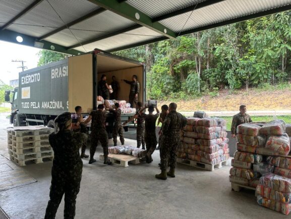 Fepiam envia mais de 20 toneladas de alimentos e kits para tratamento de água às comunidades do rio Purus – FEPIAM