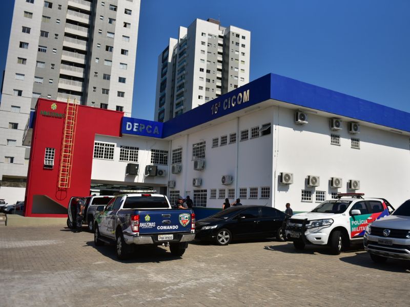 Homem é flagrado fazendo sexo oral na enteada de 5 anos em Manaus