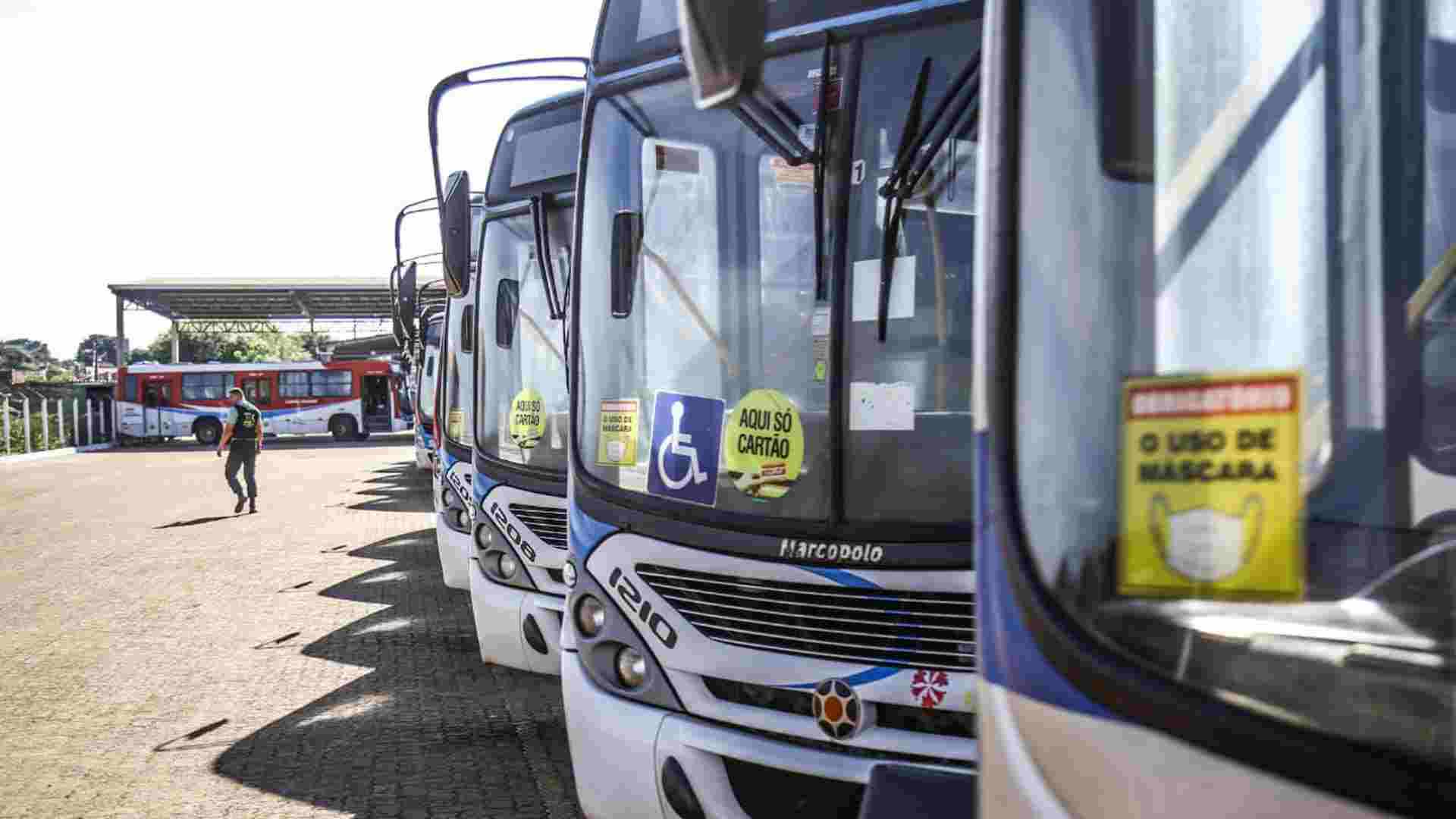 Justiça determina reajuste da tarifa de ônibus e aplica multa diária de R$ 50 mil na Prefeitura
