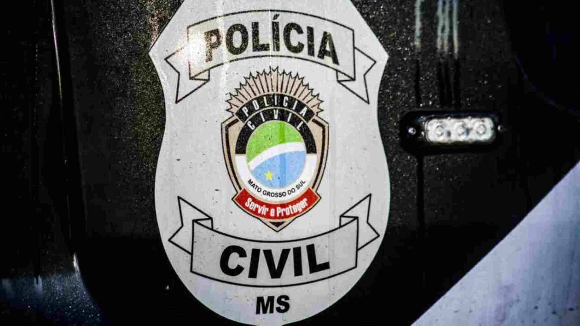 “O que vocês vão fazer?”: Homem é detido após desobedecer ordens sobre não fumar em local fechado