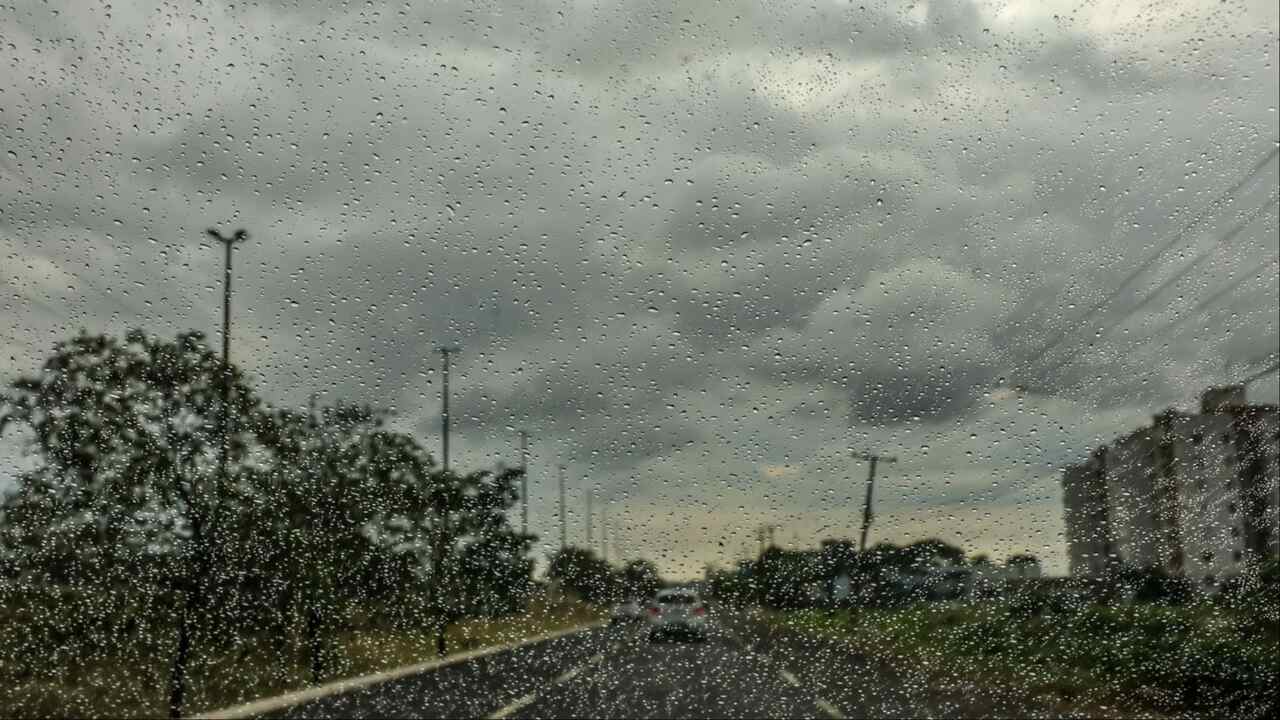 Como previsto, chuva chega a bairros de Campo Grande neste domingo