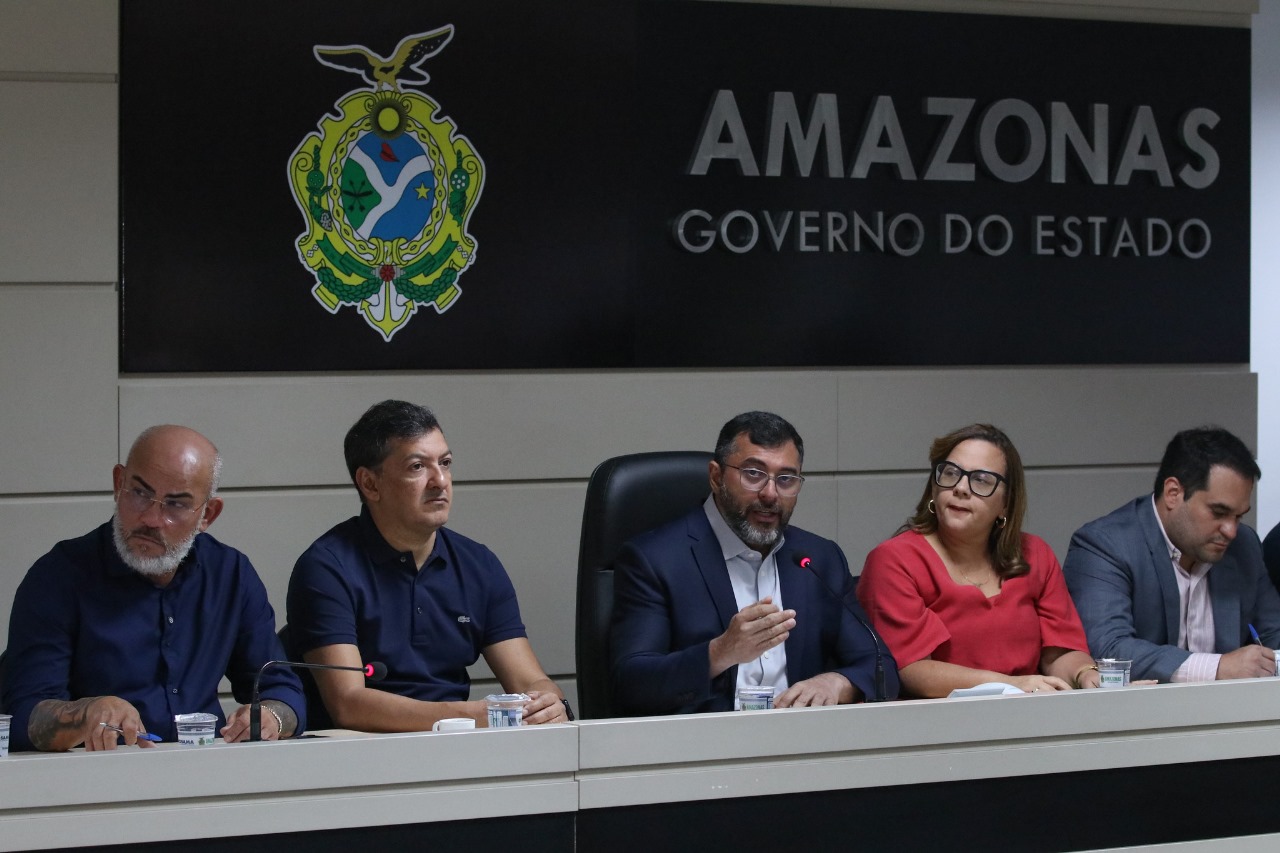 Wilson Lima anuncia abono do Fundeb de até R$ 13,5 mil para mais de 32 mil servidores