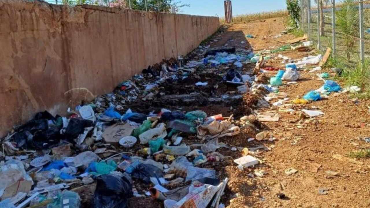 Empresa denuncia Prefeitura de Vicentina por descarte em lixão irregular em Glória de Dourados
