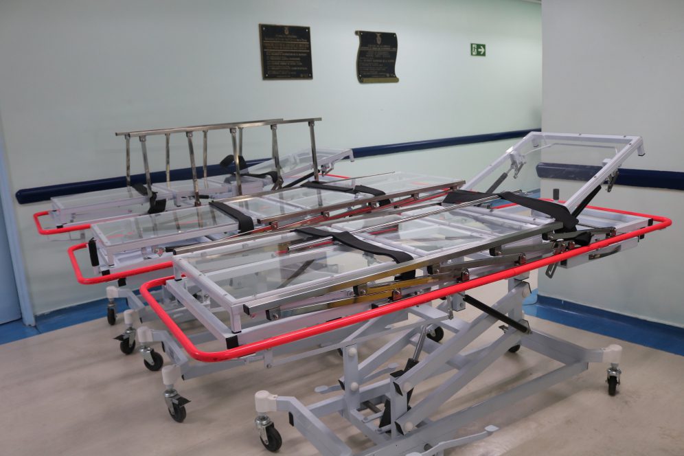 Fundação Cecon adquire novas macas para transporte de pacientes